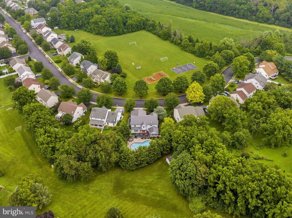 SINKING SPRING, Pennsylvania, 19608, United States, 6 Bedrooms Bedrooms, ,3.5 BathroomsBathrooms,Residential,Forsale,2009568