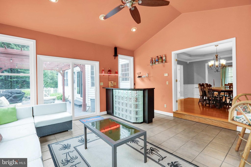 SINKING SPRING, Pennsylvania, 19608, United States, 6 Bedrooms Bedrooms, ,3.5 BathroomsBathrooms,Residential,Forsale,2009568