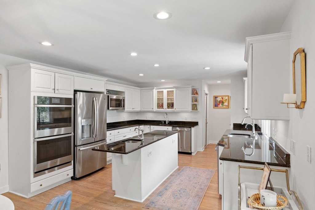 Charleston, South Carolina, 29407, United States, 4 Bedrooms Bedrooms, ,3 BathroomsBathrooms,Residential,Forsale,2007670