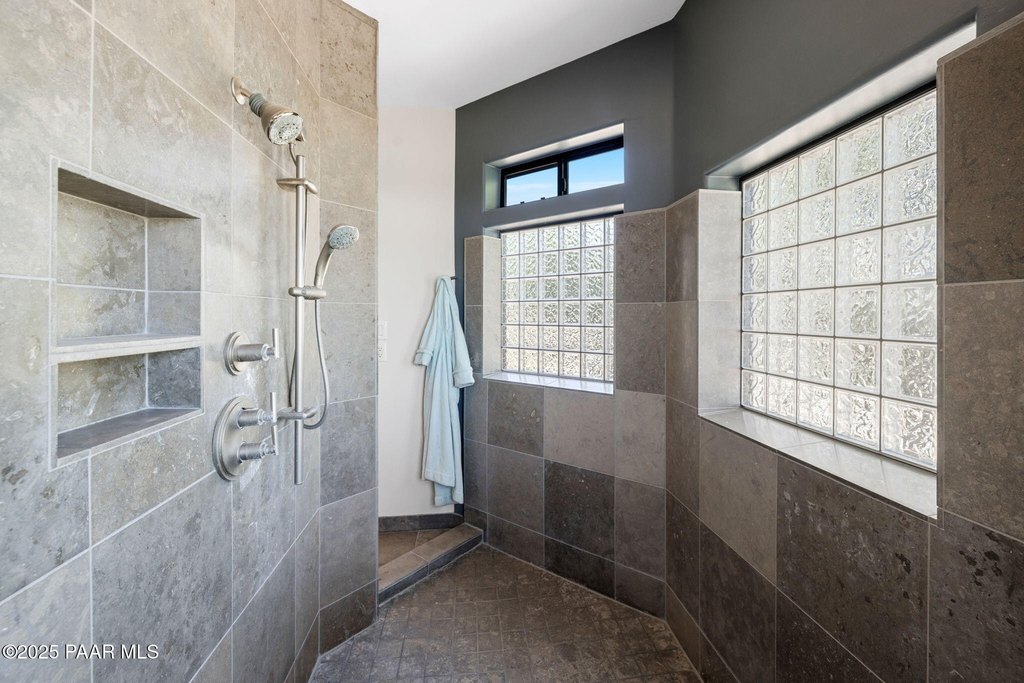 Prescott, Arizona, 86305, United States, 3 Bedrooms Bedrooms, ,2.5 BathroomsBathrooms,Residential,Forsale,1967158