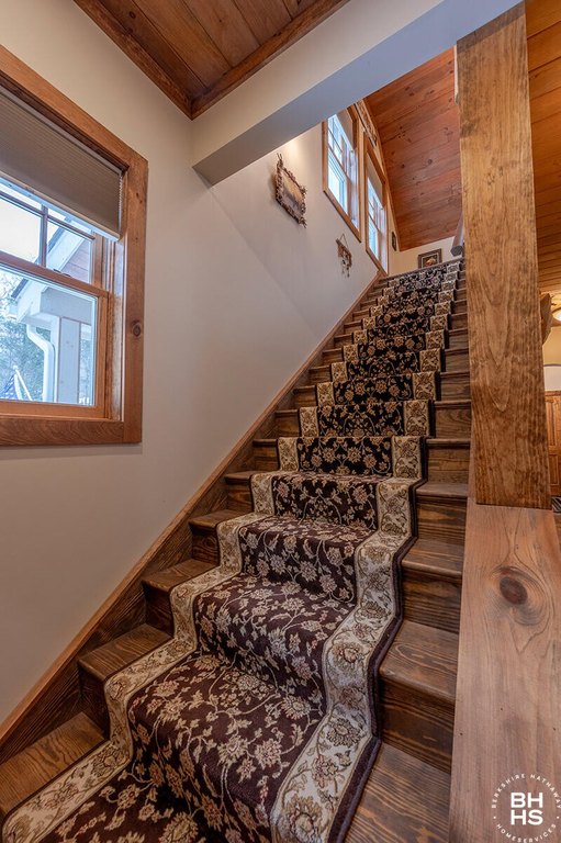 Saranac Lake, New York, 12983, United States, 4 Bedrooms Bedrooms, ,2.5 BathroomsBathrooms,Residential,Forsale,1999492