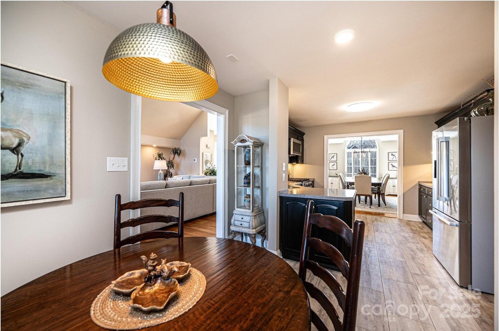 Hickory, North Carolina, 28601, United States, 3 Bedrooms Bedrooms, ,2 BathroomsBathrooms,Residential,Forsale,2014455