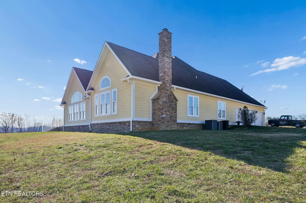 Maryville, Tennessee, 37801, United States, 4 Bedrooms Bedrooms, ,3.5 BathroomsBathrooms,Residential,Forsale,2011912