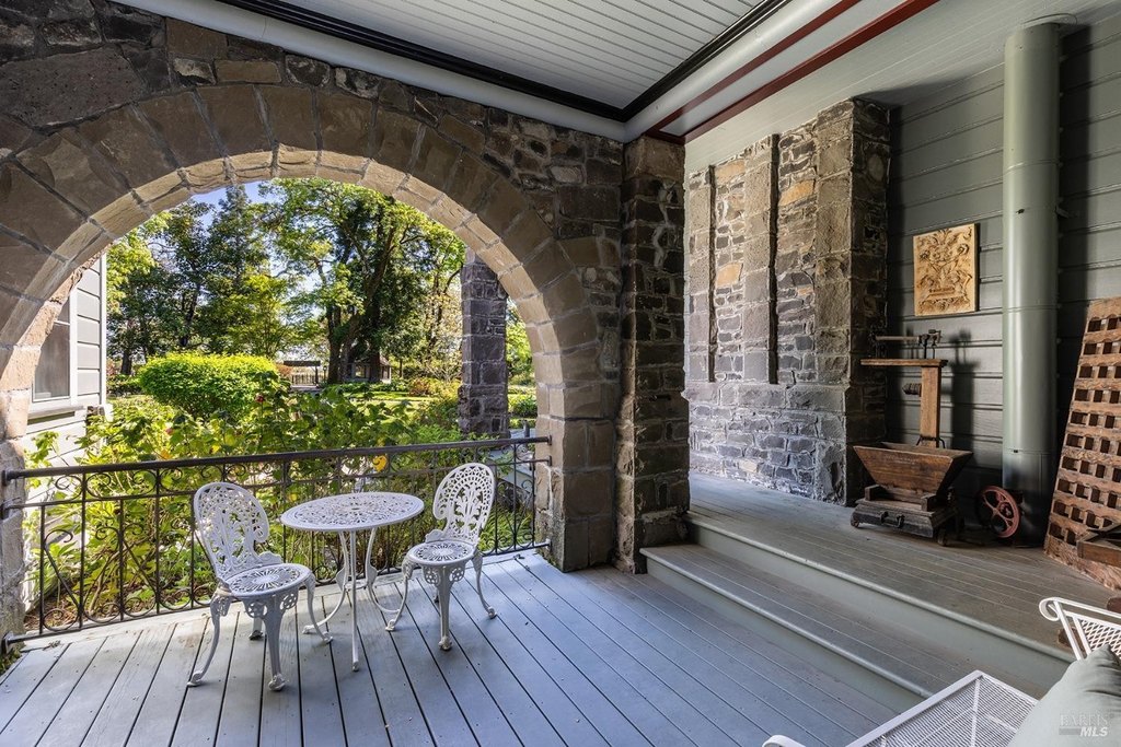 Windsor, California, 95492, United States, 5 Bedrooms Bedrooms, ,4 BathroomsBathrooms,Residential,Forsale,2004744