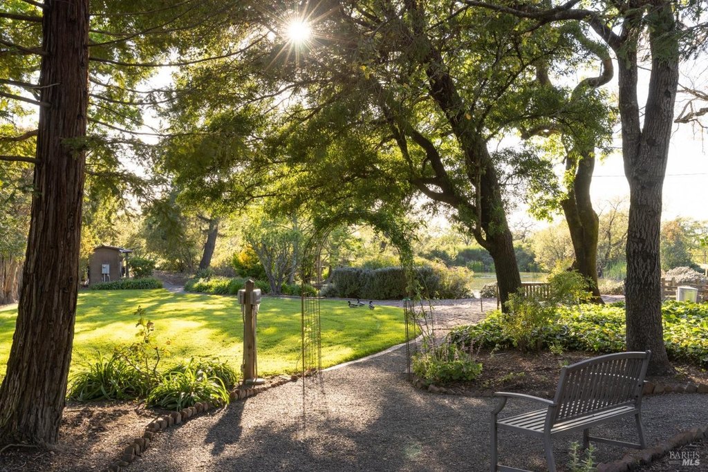 Windsor, California, 95492, United States, 5 Bedrooms Bedrooms, ,4 BathroomsBathrooms,Residential,Forsale,2004744