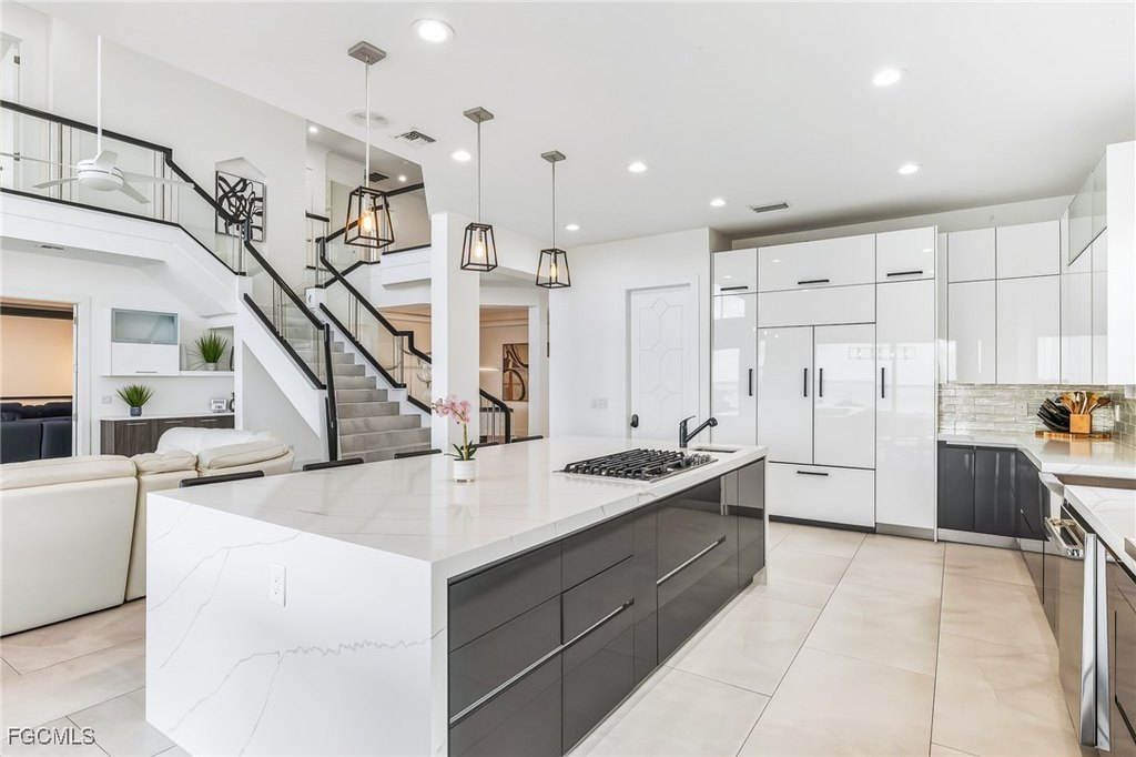 Cape Coral, Florida, 33904, United States, 5 Bedrooms Bedrooms, ,5.5 BathroomsBathrooms,Residential,Forsale,1971934