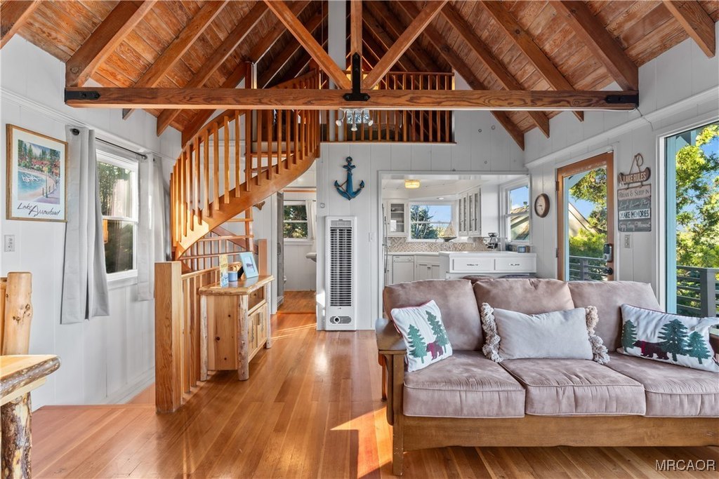 Lake Arrowhead, California, 92352, United States, 2 Bedrooms Bedrooms, ,2 BathroomsBathrooms,Residential,Forsale,1971035