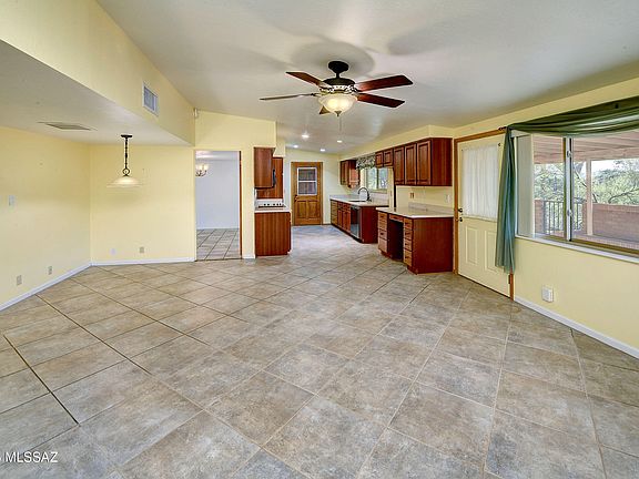 Tucson, Arizona, 85718, United States, 4 Bedrooms Bedrooms, ,2 BathroomsBathrooms,Residential,Forsale,1963537