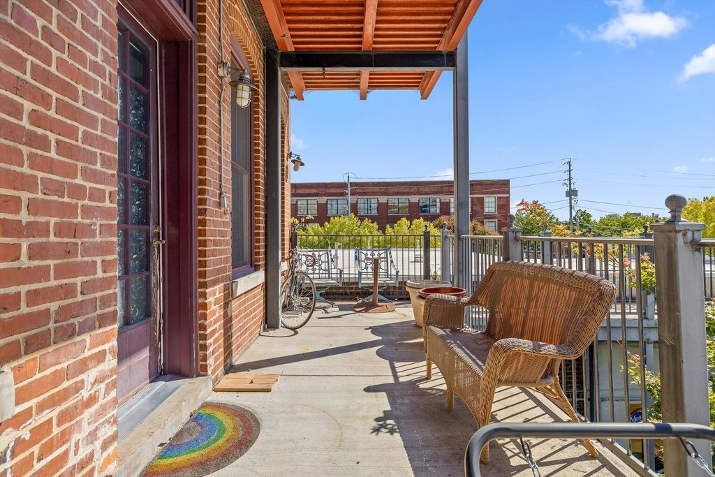 Chattanooga, Tennessee, 37402, United States, 4 Bedrooms Bedrooms, ,4.5 BathroomsBathrooms,Residential,Forsale,2011235