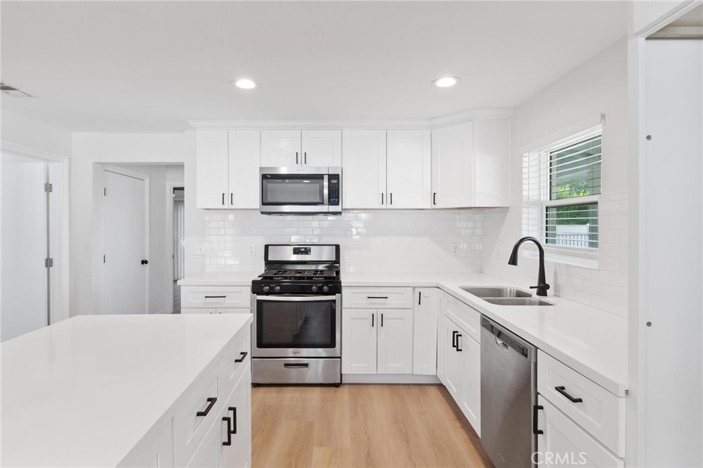 Yucaipa, California, 92399, United States, 2 Bedrooms Bedrooms, ,1 BathroomBathrooms,Residential,Forsale,1992755