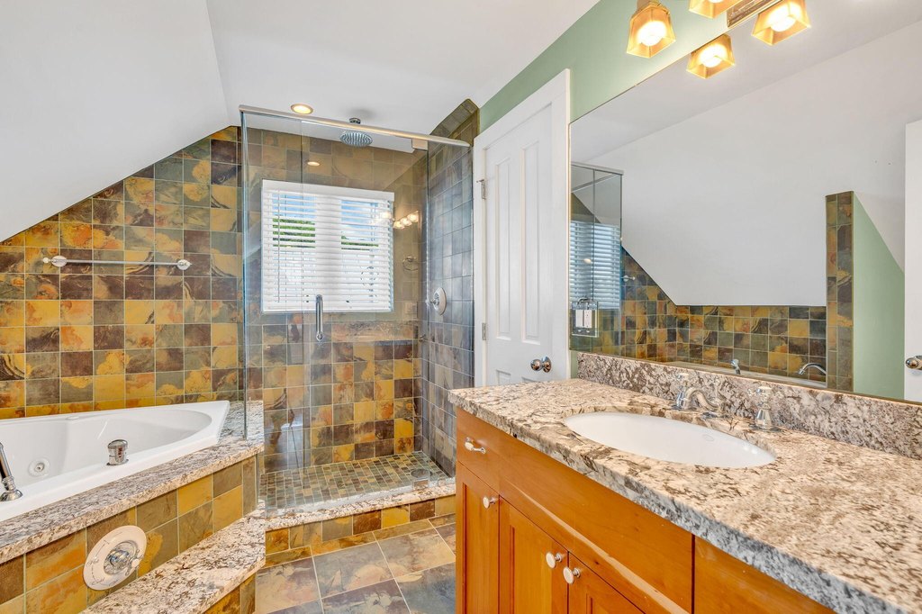 Key West, Florida, 33040, United States, 3 Bedrooms Bedrooms, ,3.5 BathroomsBathrooms,Residential,Forsale,2004350