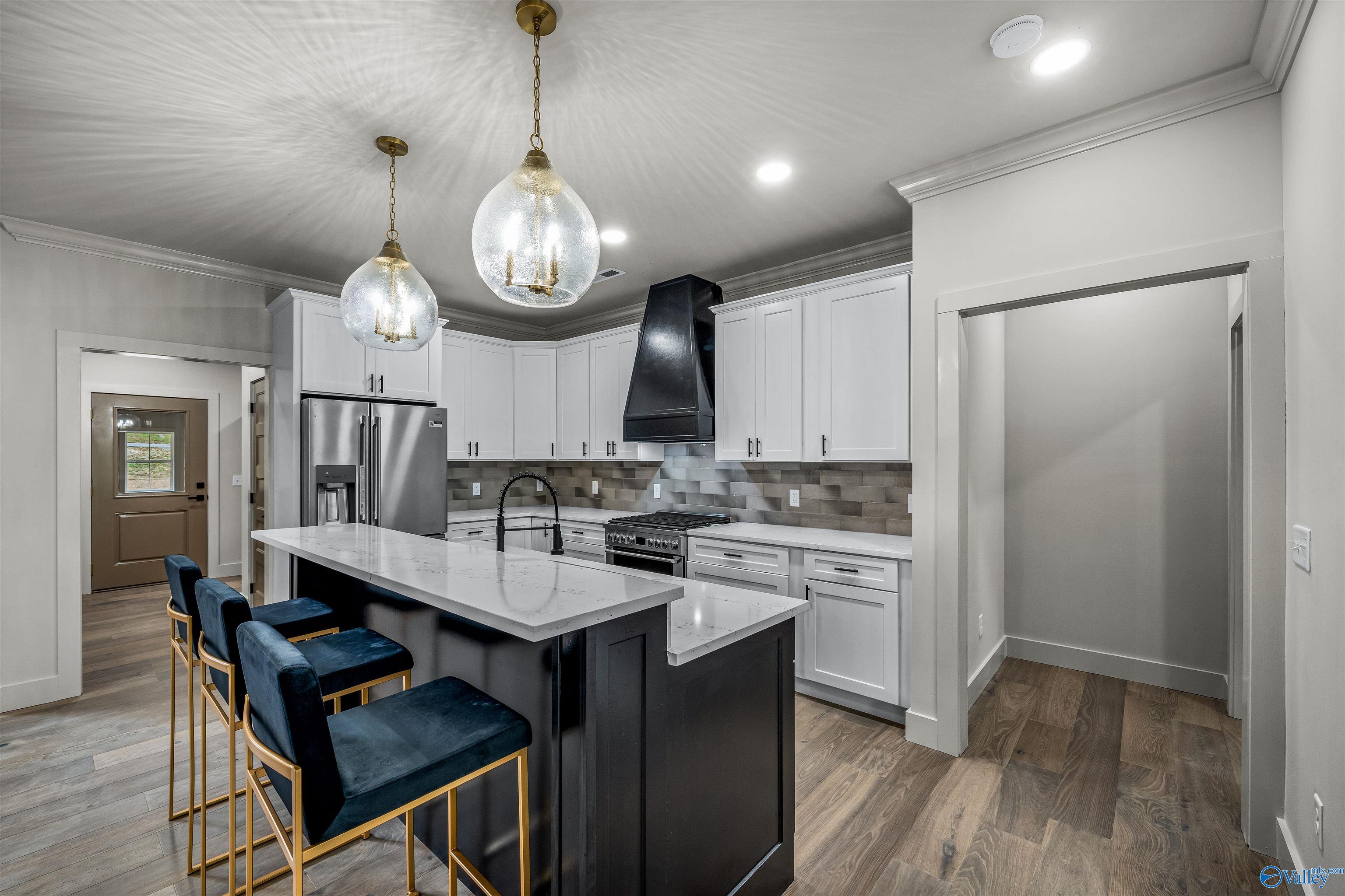 Fort Payne, Alabama, 35967, United States, 4 Bedrooms Bedrooms, ,3.5 BathroomsBathrooms,Residential,Forsale,2007685