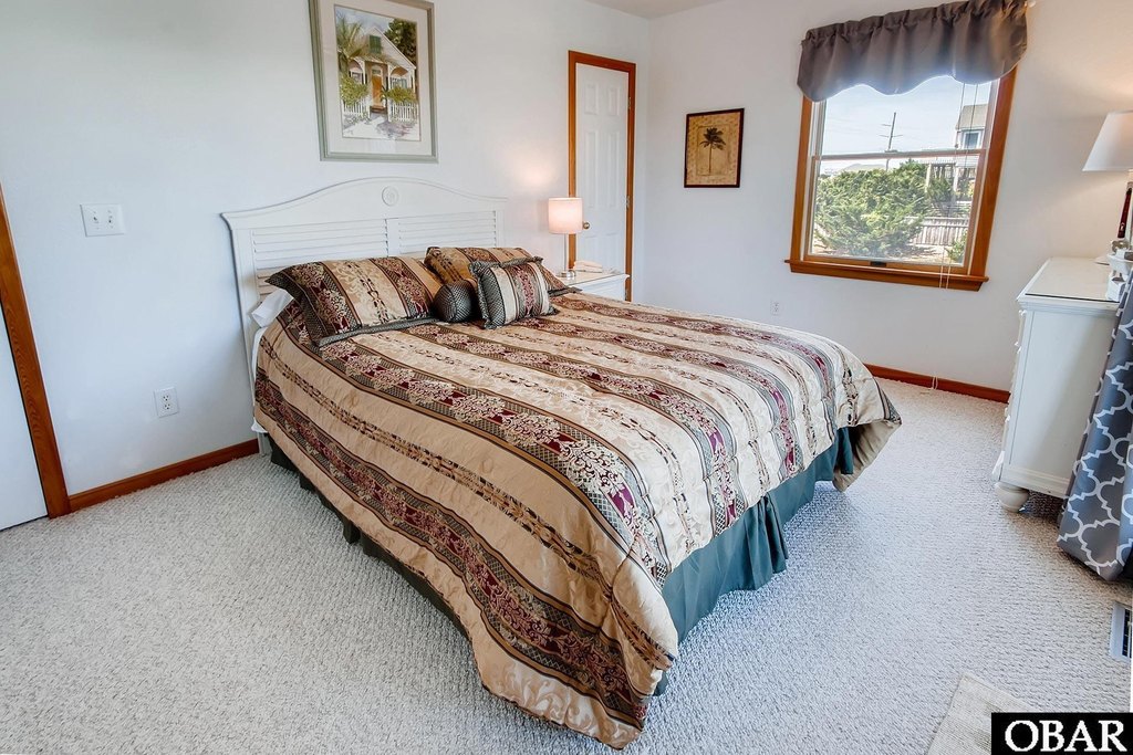 Avon, North Carolina, 27915, United States, 6 Bedrooms Bedrooms, ,5.5 BathroomsBathrooms,Residential,Forsale,2008064