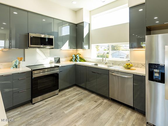 Grover Beach, California, 93433, United States, 7 Bedrooms Bedrooms, ,5 BathroomsBathrooms,Residential,Forsale,2009038