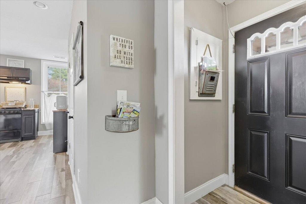 Dandridge, Tennessee, 37725, United States, ,Commercial,Forsale,1988738