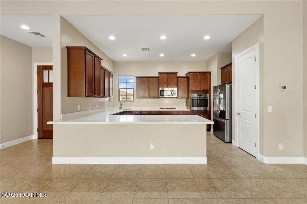 Prescott, Arizona, 86301, United States, 3 Bedrooms Bedrooms, ,2 BathroomsBathrooms,Residential,Forsale,1994058