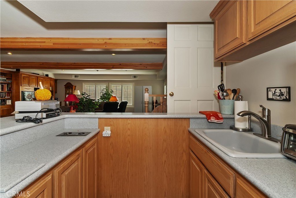 Lake Arrowhead, California, 92352, United States, 3 Bedrooms Bedrooms, ,2.5 BathroomsBathrooms,Residential,Forsale,2004863