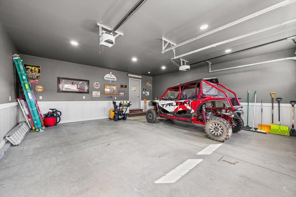 Deadwood, South Dakota, 57732, United States, 4 Bedrooms Bedrooms, ,2.5 BathroomsBathrooms,Residential,Forsale,1990698