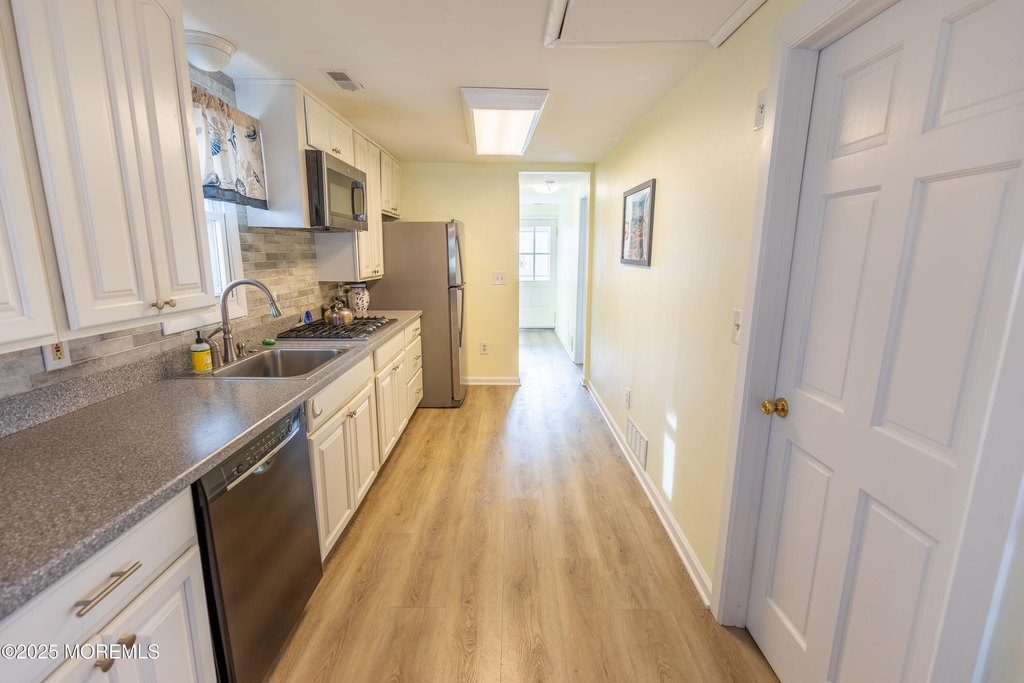 Seaside Park, New Jersey, 08752, United States, 2 Bedrooms Bedrooms, ,1 BathroomBathrooms,Residential,Forsale,1959749