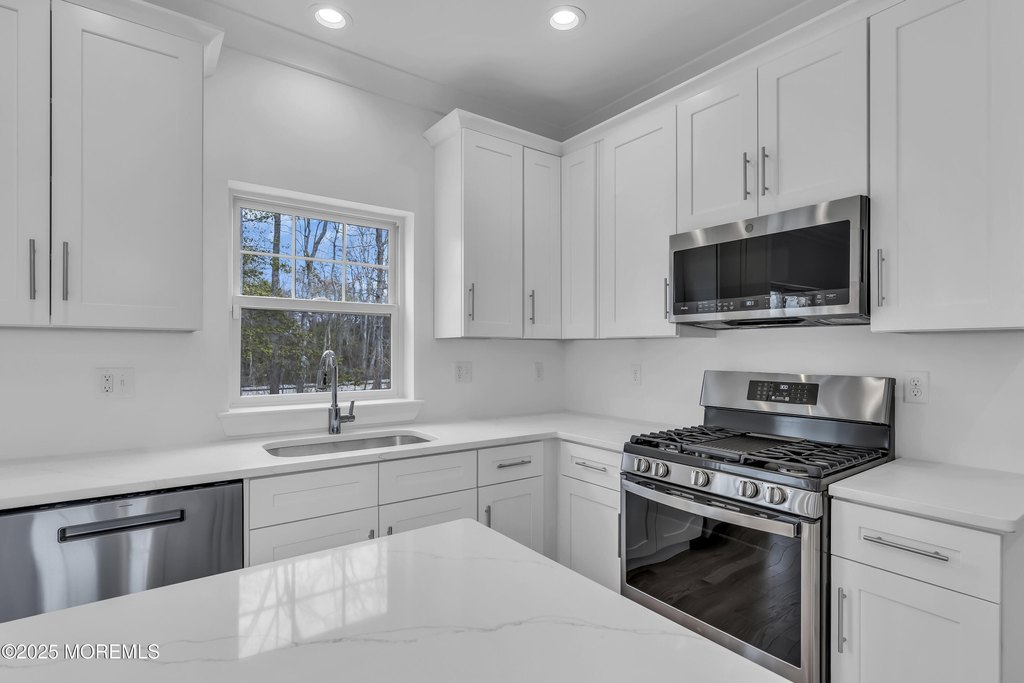 Waretown, New Jersey, 08758, United States, 4 Bedrooms Bedrooms, ,2.5 BathroomsBathrooms,Residential,Forsale,2001412