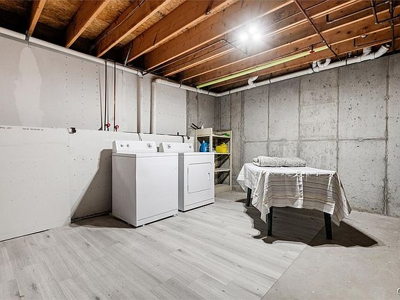 Old Forge, New York, 13420, United States, 3 Bedrooms Bedrooms, ,2 BathroomsBathrooms,Residential,Forsale,1969694