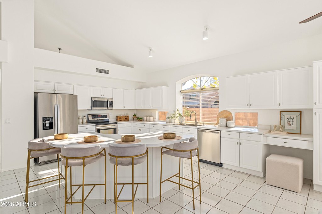 Phoenix, Arizona, 85048, United States, 5 Bedrooms Bedrooms, ,3 BathroomsBathrooms,Residential,Forsale,2015002