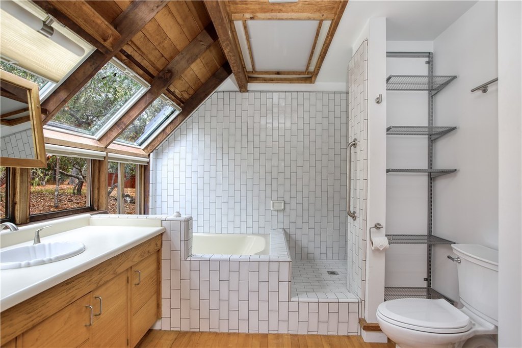 Cambria, California, 93428, United States, 3 Bedrooms Bedrooms, ,2.5 BathroomsBathrooms,Residential,Forsale,2009039