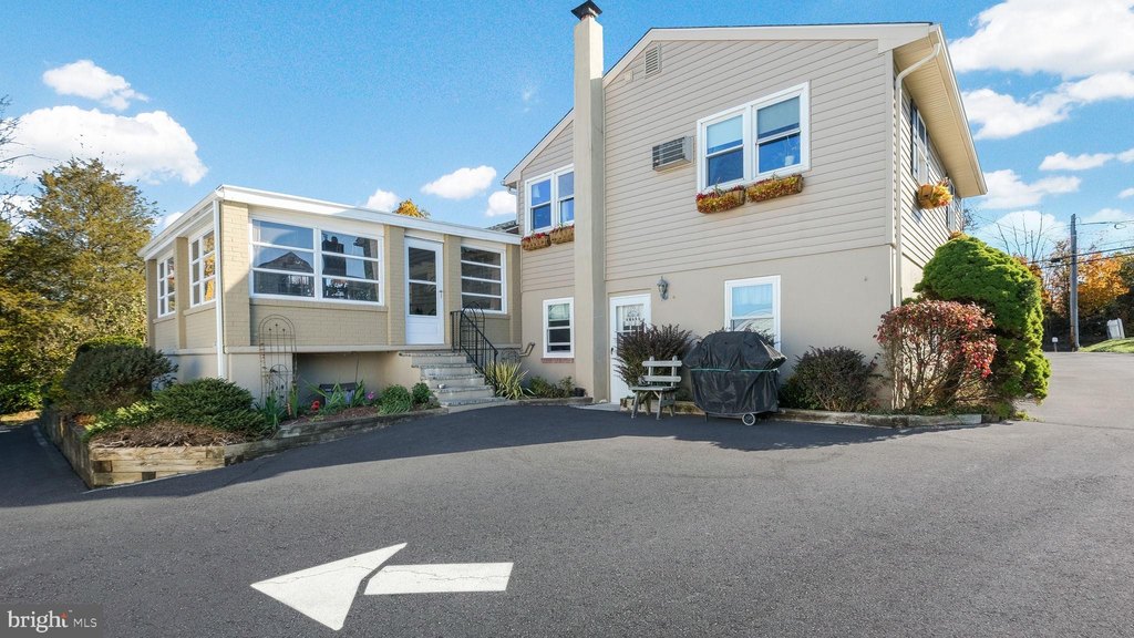 PIPERSVILLE, Pennsylvania, 18947, United States, 3 Bedrooms Bedrooms, ,1.5 BathroomsBathrooms,Residential,Forsale,1952862