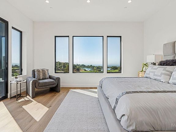 Santa Rosa, California, 95403, United States, 4 Bedrooms Bedrooms, ,4 BathroomsBathrooms,Residential,Forsale,1985927