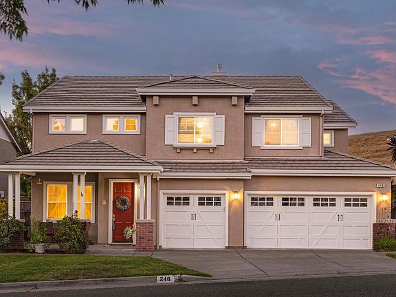 Petaluma, California, 94952, United States, 4 Bedrooms Bedrooms, ,3 BathroomsBathrooms,Residential,Forsale,1985922