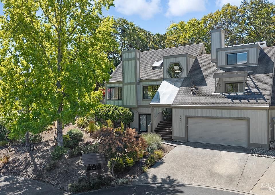 Santa Rosa, California, 95409, United States, 3 Bedrooms Bedrooms, ,2 BathroomsBathrooms,Residential,Forsale,1985924