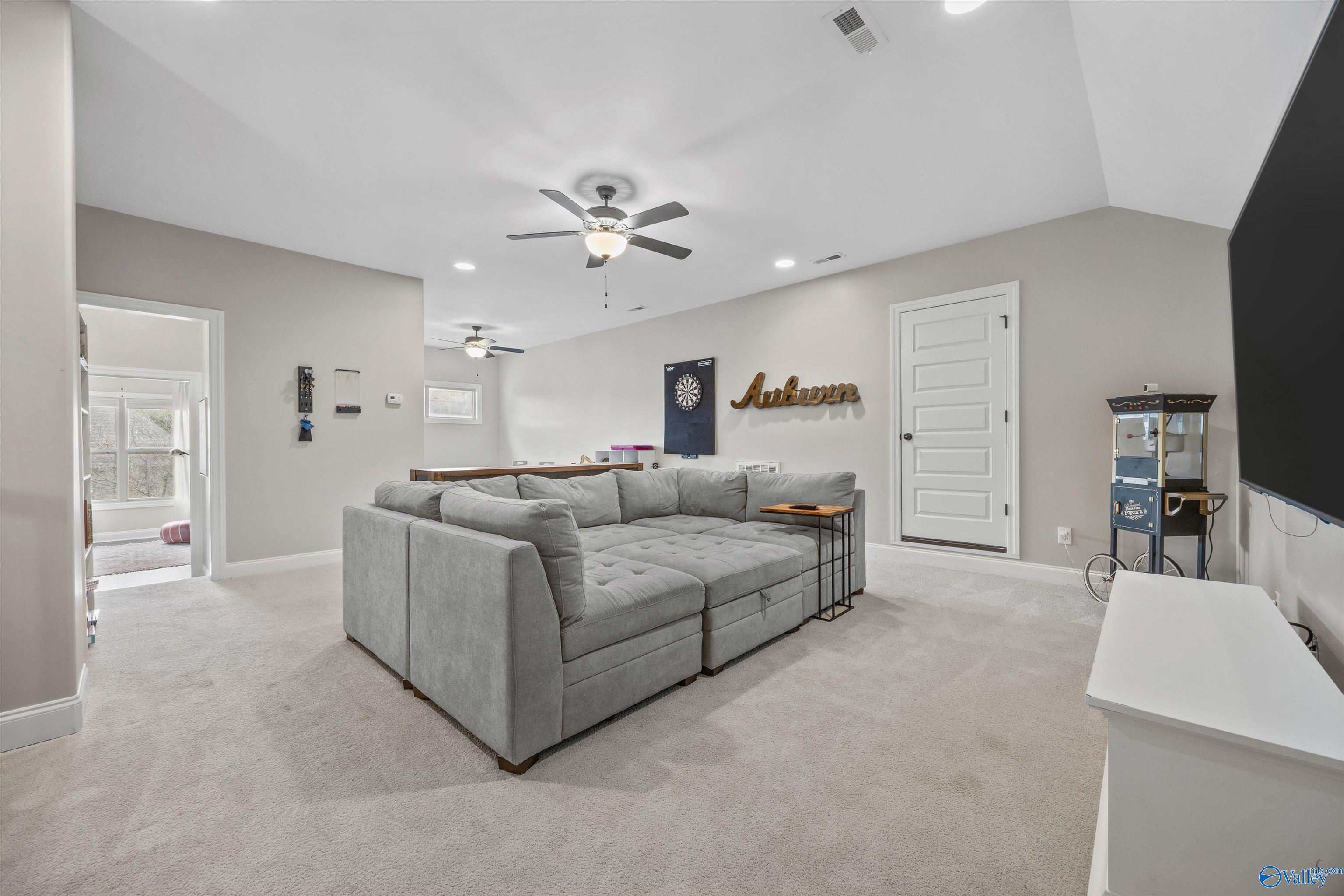 Gurley, Alabama, 35748, United States, 5 Bedrooms Bedrooms, ,4.5 BathroomsBathrooms,Residential,Forsale,2007711