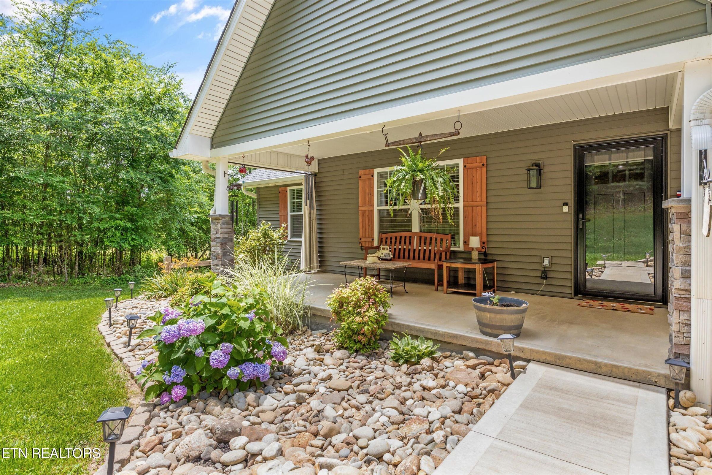 Sevierville, Tennessee, 37876, United States, 3 Bedrooms Bedrooms, ,4 BathroomsBathrooms,Residential,Forsale,1973590