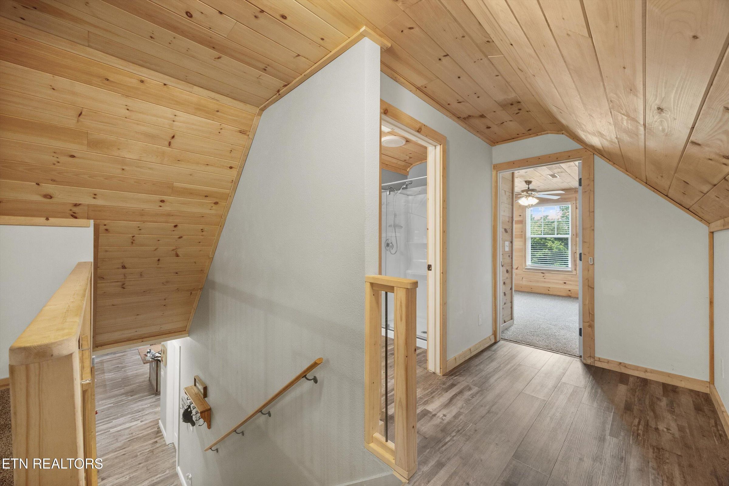 Sevierville, Tennessee, 37876, United States, 3 Bedrooms Bedrooms, ,4 BathroomsBathrooms,Residential,Forsale,1973590