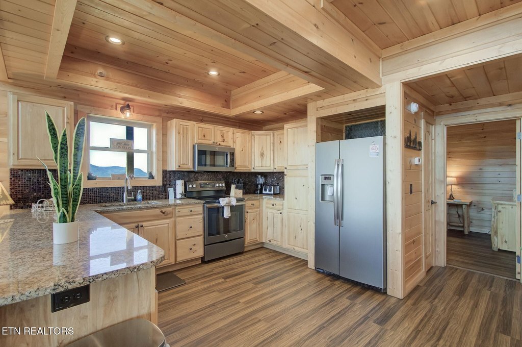 Sevierville, Tennessee, 37862, United States, 5 Bedrooms Bedrooms, ,4 BathroomsBathrooms,Residential,Forsale,1973603