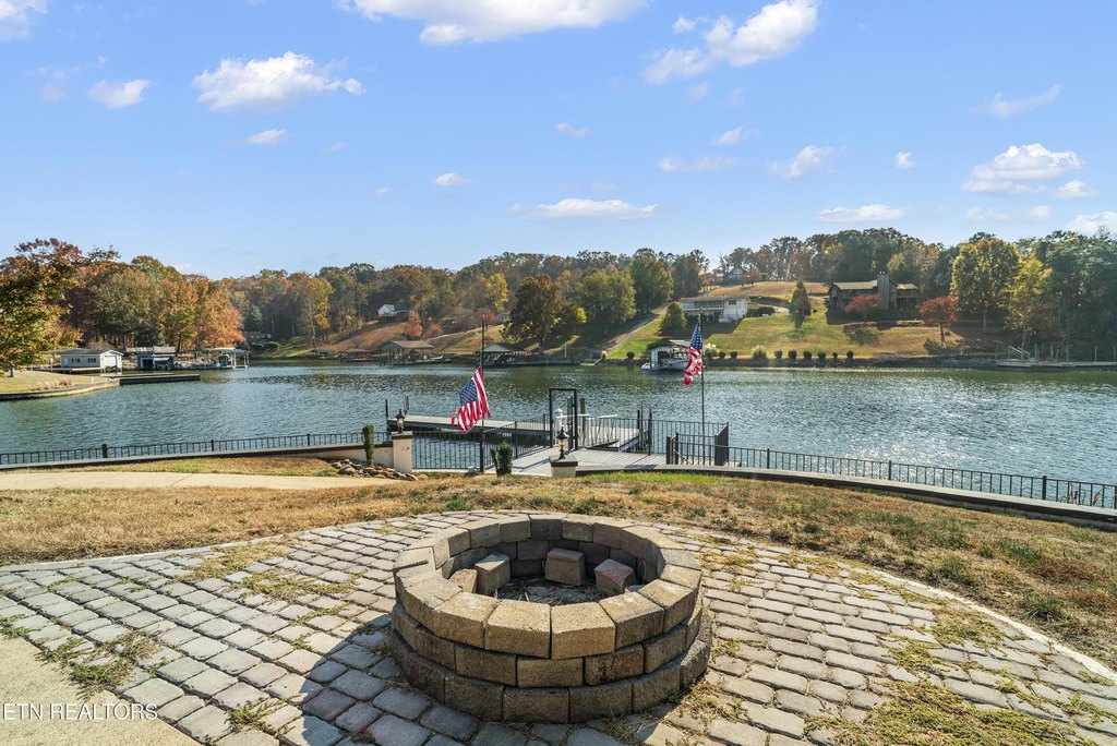 Friendsville, Tennessee, 37737, United States, 3 Bedrooms Bedrooms, ,5.5 BathroomsBathrooms,Residential,Forsale,1893721