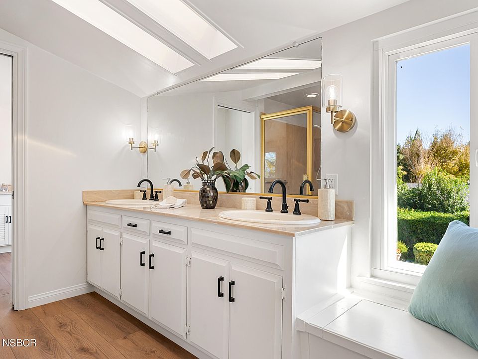 Solvang, California, 93463, United States, 4 Bedrooms Bedrooms, ,2 BathroomsBathrooms,Residential,Forsale,1985945