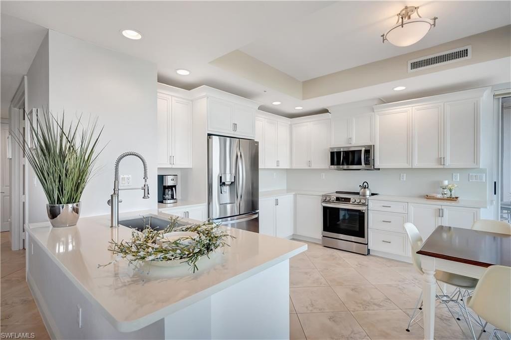 BONITA SPRINGS, Florida, 34134, United States, 2 Bedrooms Bedrooms, ,2 BathroomsBathrooms,Residential,Forsale,1971962