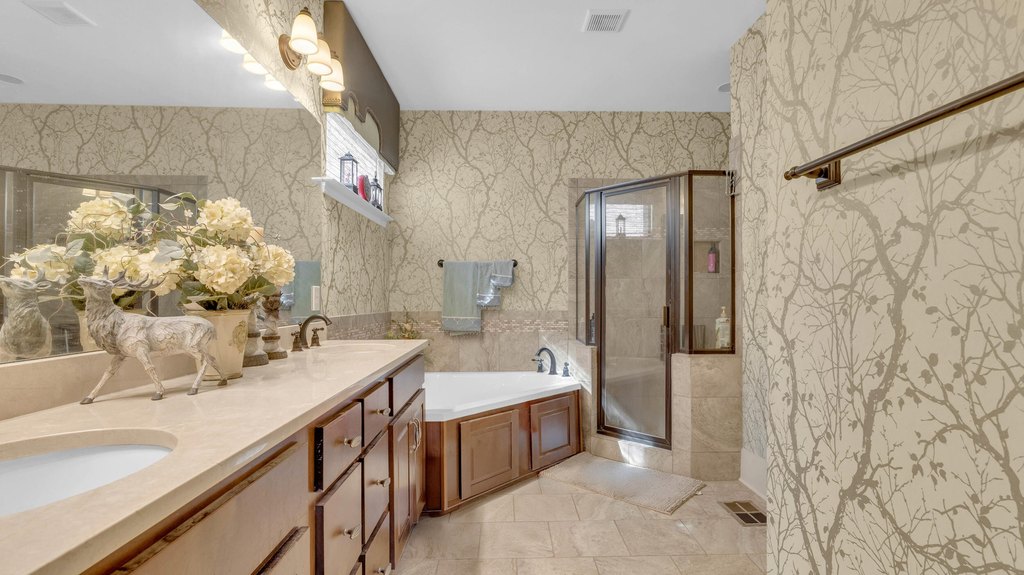 Ooltewah, Tennessee, 37363, United States, 5 Bedrooms Bedrooms, ,3.5 BathroomsBathrooms,Residential,Forsale,2009581