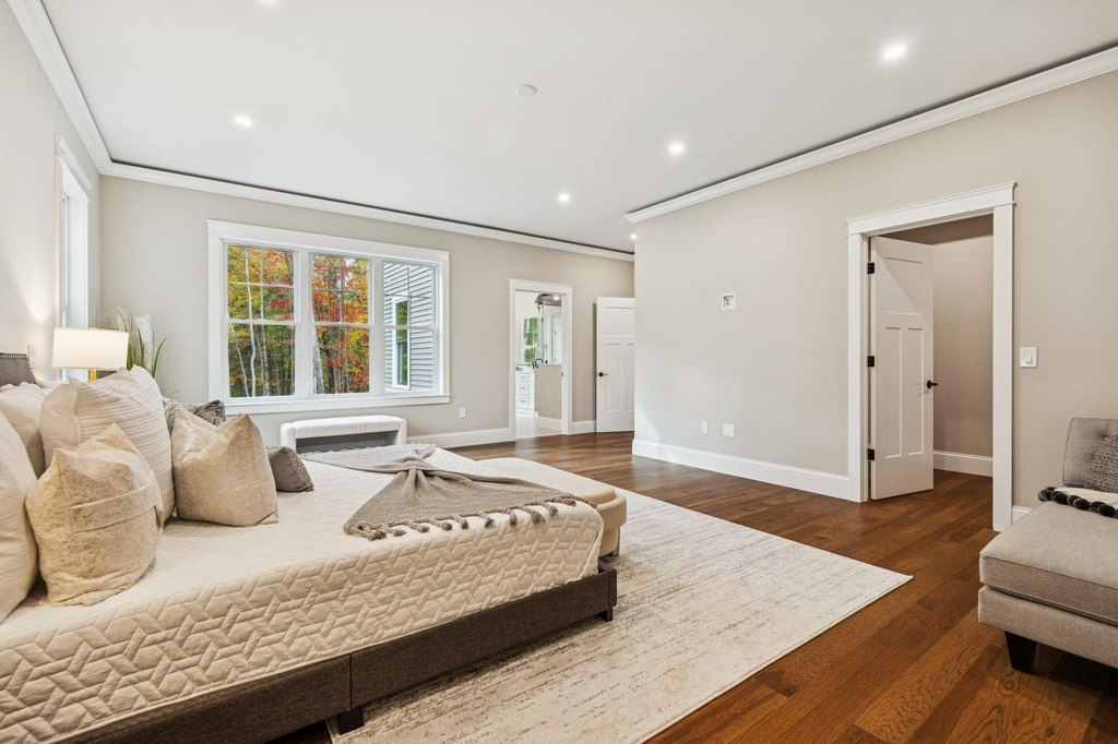 Newington, New Hampshire, 03801, United States, 4 Bedrooms Bedrooms, ,4.5 BathroomsBathrooms,Residential,Forsale,2002401