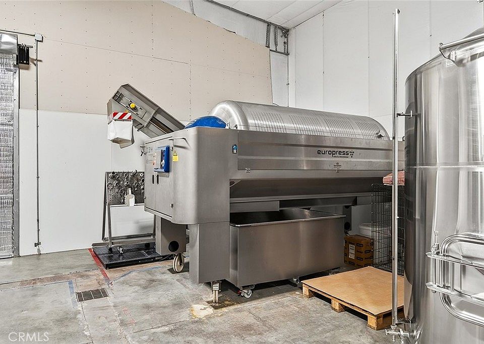 Temecula, California, 92592, United States, 3 Bedrooms Bedrooms, ,2 BathroomsBathrooms,Residential,Forsale,1992747