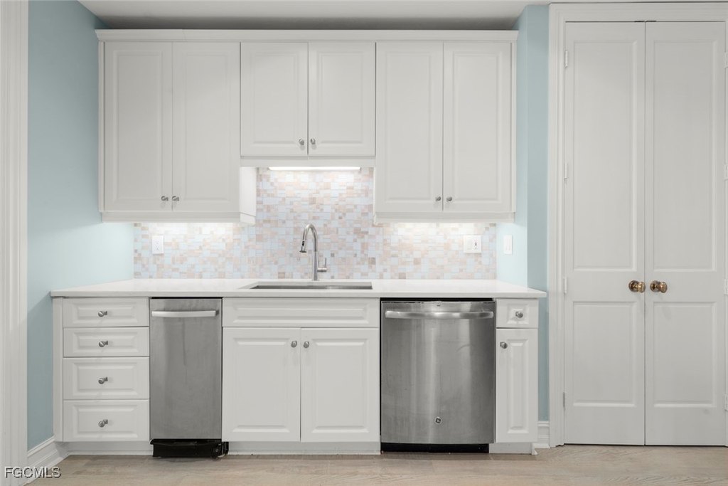 Sanibel, Florida, 33957, United States, 3 Bedrooms Bedrooms, ,3.5 BathroomsBathrooms,Residential,Forsale,1998633