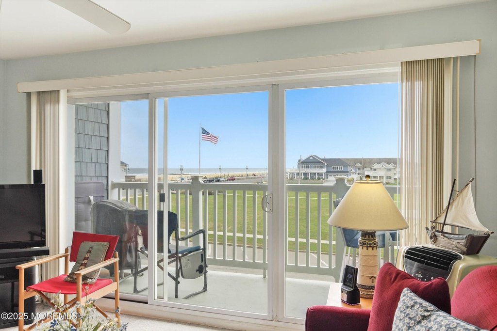 Belmar, New Jersey, 07719, United States, 1 Bedroom Bedrooms, ,1 BathroomBathrooms,Residential,Forsale,1984547