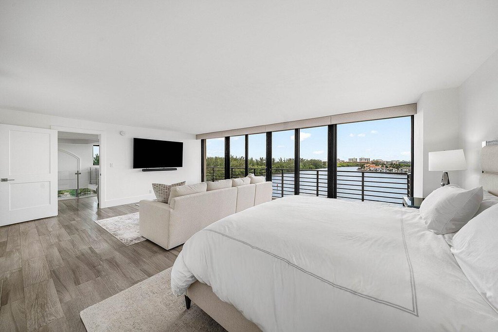 Boca Raton, Florida, 33431, United States, 2 Bedrooms Bedrooms, ,3 BathroomsBathrooms,Residential,Forsale,2004195