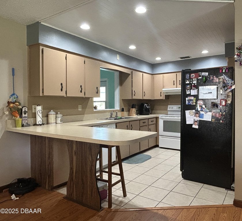 Ormond Beach, Florida, 32174, United States, 4 Bedrooms Bedrooms, ,3 BathroomsBathrooms,Residential,Forsale,1990145