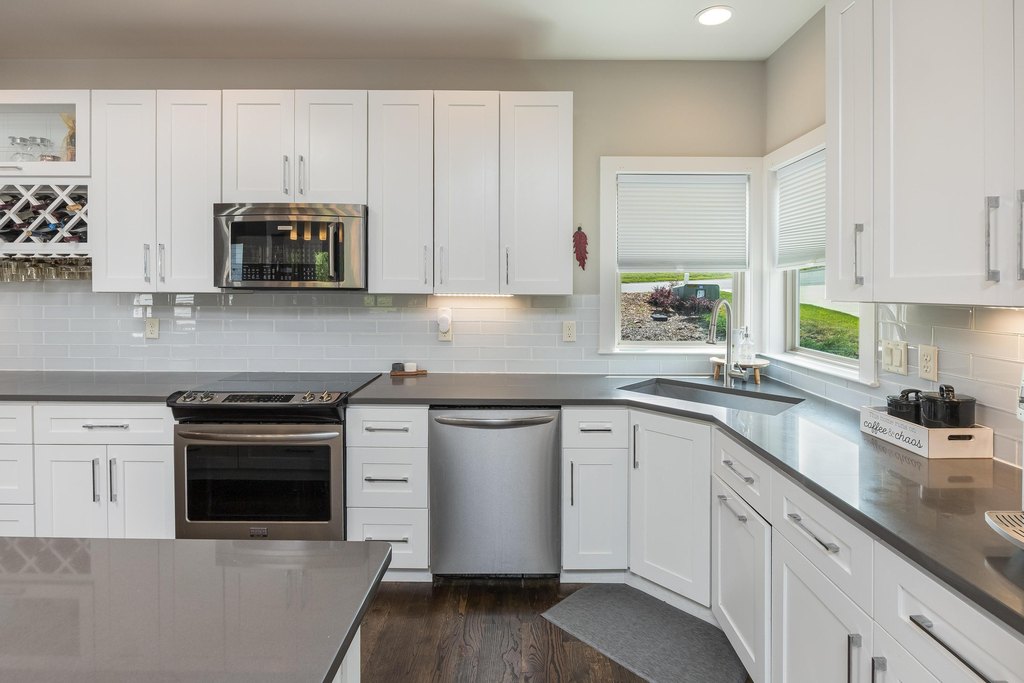 Harrison, Tennessee, 37341, United States, 4 Bedrooms Bedrooms, ,2.5 BathroomsBathrooms,Residential,Forsale,1922197