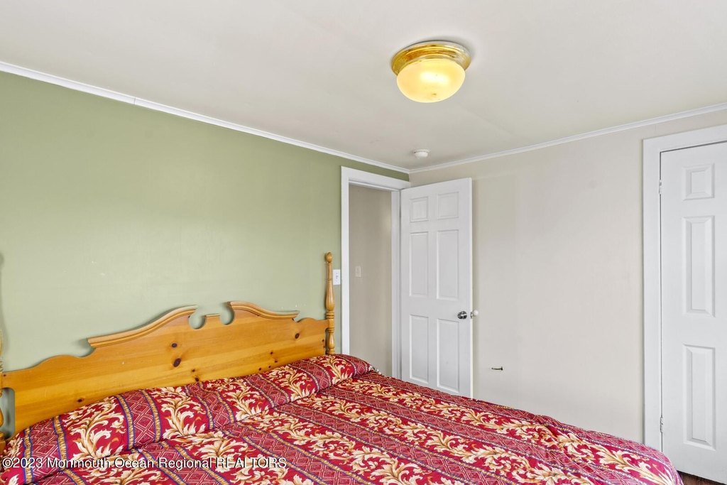 Seaside Heights, New Jersey, 08751, United States, 6 Bedrooms Bedrooms, ,3 BathroomsBathrooms,Residential,Forsale,2004842