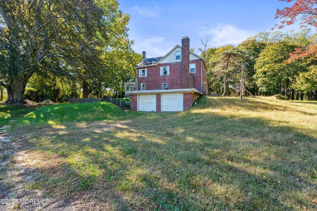 Eatontown, New Jersey, 07724, United States, 4 Bedrooms Bedrooms, ,2 BathroomsBathrooms,Residential,Forsale,1984569