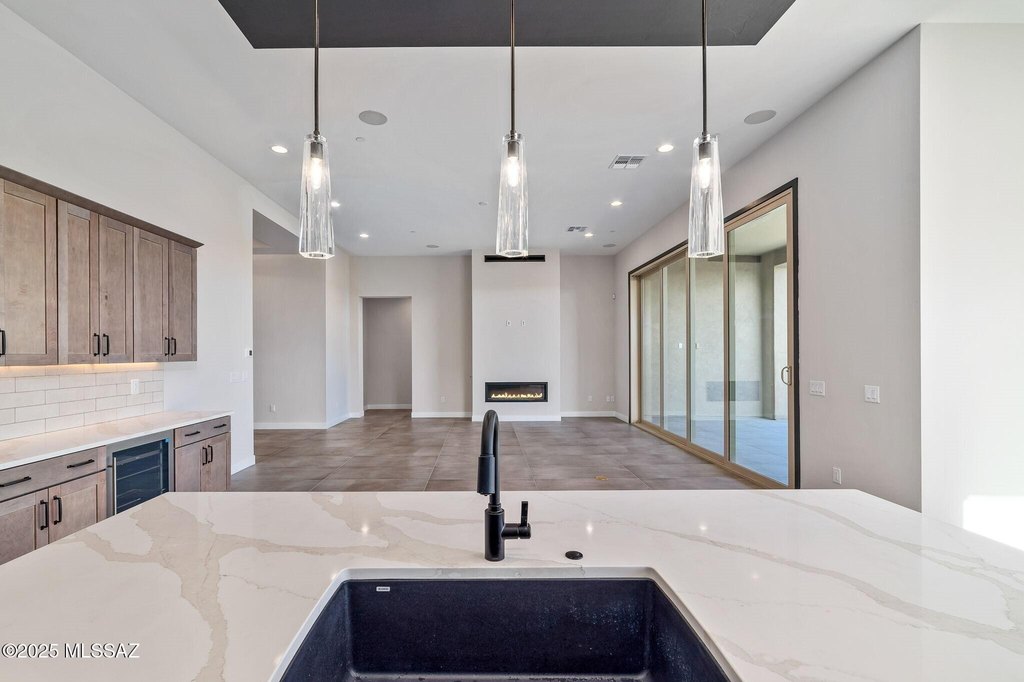 Tucson, Arizona, 85750, United States, 3 Bedrooms Bedrooms, ,3.5 BathroomsBathrooms,Residential,Forsale,1990097