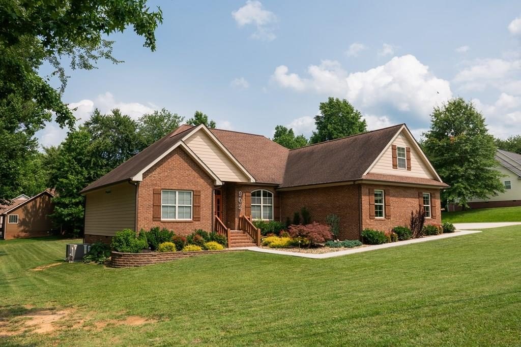 COOKEVILLE, Tennessee, 38506, United States, 3 Bedrooms Bedrooms, ,2 BathroomsBathrooms,Residential,Forsale,1929818